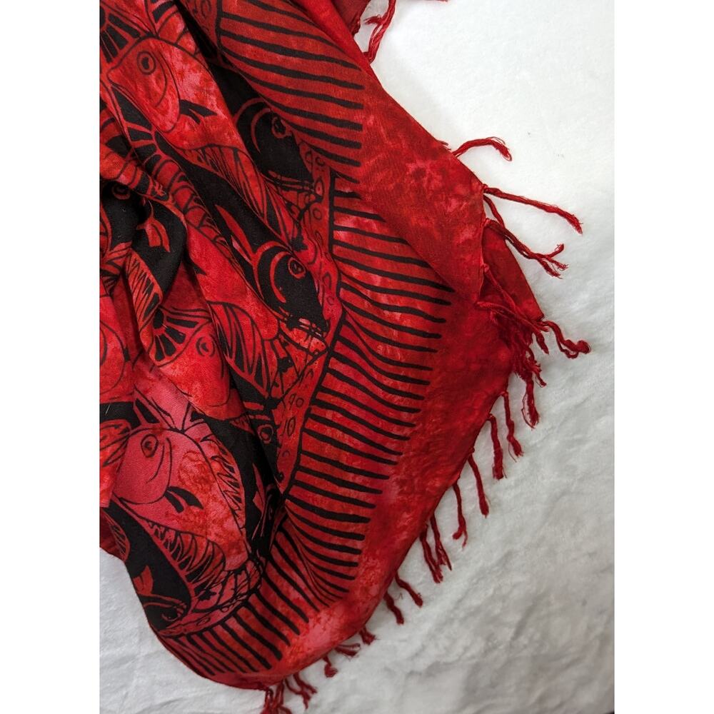 Pareo cover/up.48 x 76" Rayon Batik Red/black fish Indonesia wrap sarong - Picture 4 of 5